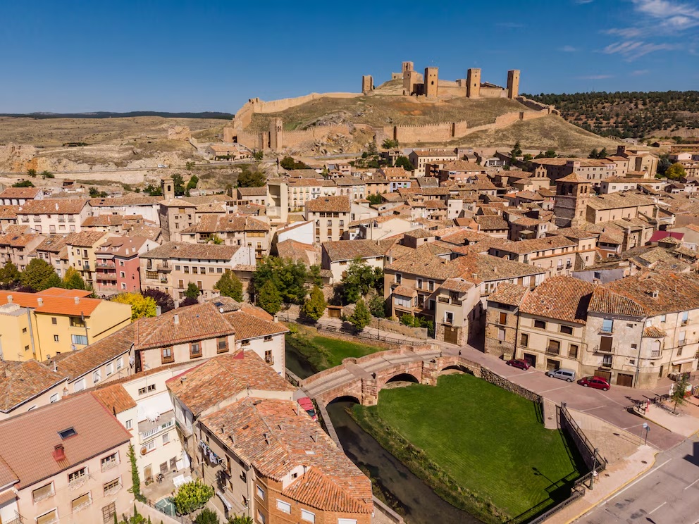Castillo de Molina de Aragón de noche