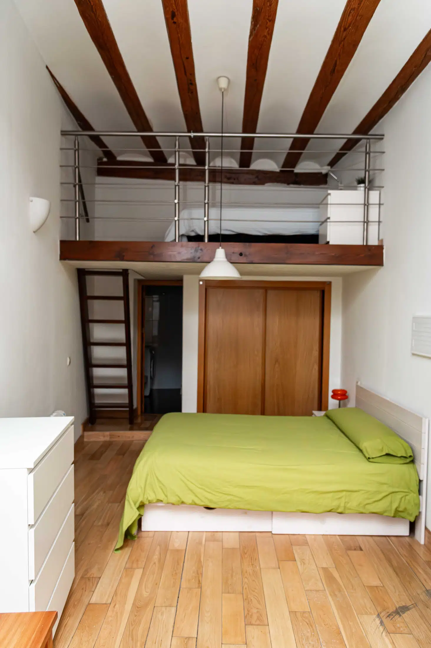 Habitación luminosa de Casa de Correos